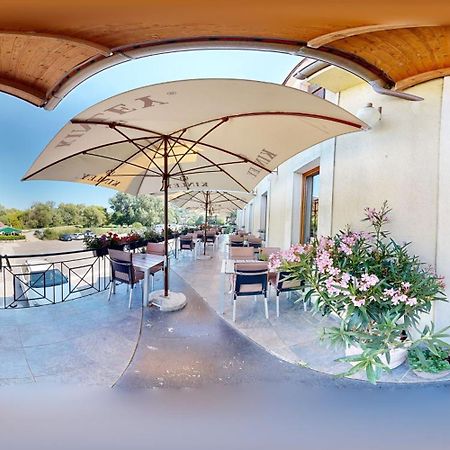 Hotel Hradna Brana Братислава Екстериор снимка