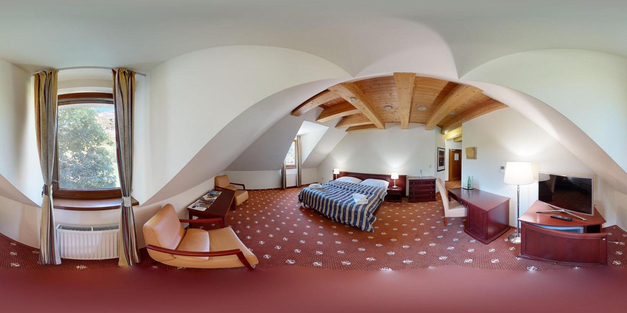 Hotel Hradna Brana Братислава Екстериор снимка